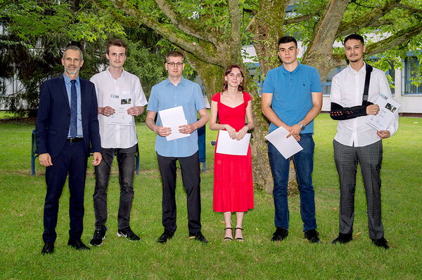 Preisträger der Abschlussfeier 2024 des Berufskollegs der Erich-Bracher-Schule.