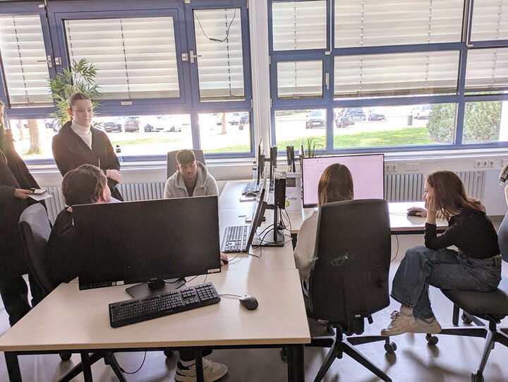 Schüler der Erich-Bracher-Schule präsentieren spannende Projekte.