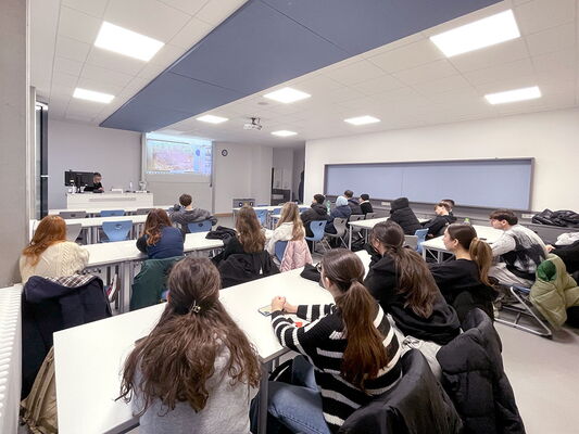 Eine Schulklasse beim Austauschprojekt "Climate Stories".